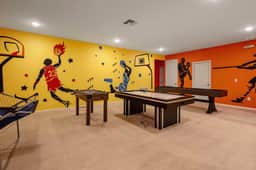 NBA Dream Mansion 15BR Luxury Villa w Pool