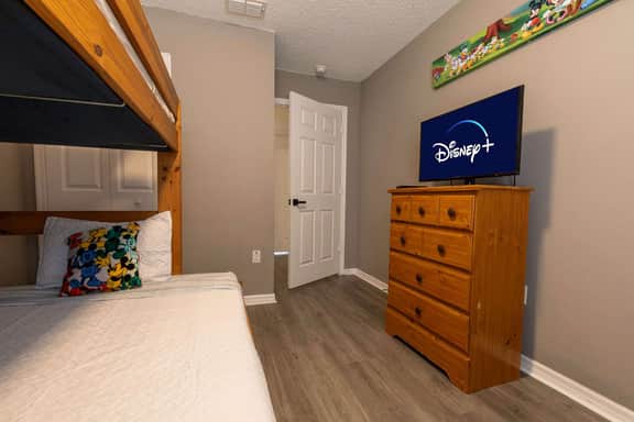 Cozy Family 3BR Townhouse  Perfect Stay for 6 Guests!