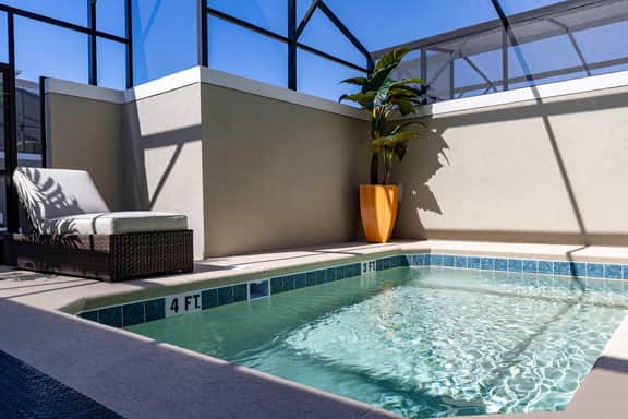 Magical Pool Home Near Disney - BBQ & Themes