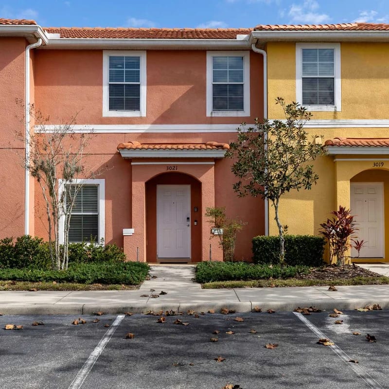 Townhome + Jacuzzi + Grill + 10" min Disney!